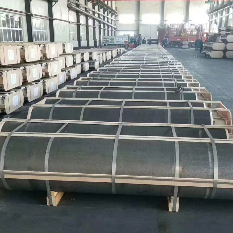 550mm ultra-high power/high-power graphite electrodes: Low resistance, high density, and a pioneer in reducing energy consumption