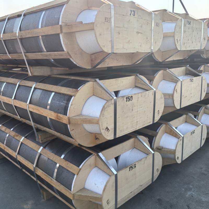 Metallurgical steelmaking ultra-high power graphite electrodes, high temperature resistant and impact resistant, direct supply from the manufacturer