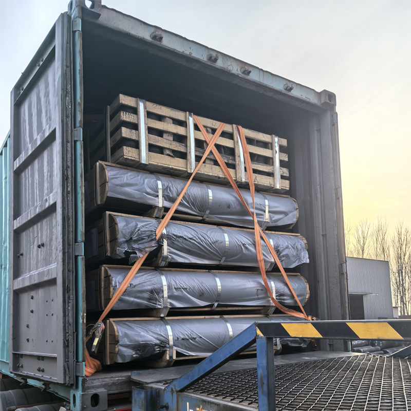 Metallurgical steelmaking ultra-high power graphite electrodes, high temperature resistant and impact resistant, direct supply from the manufacturer